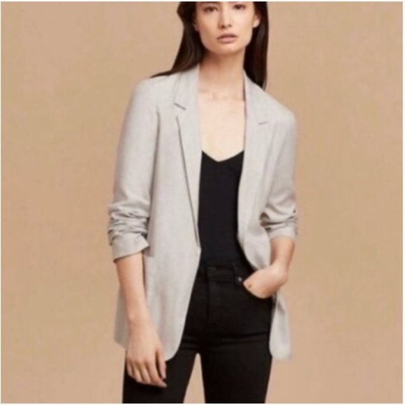 Talula Aritzia size 2 gray casual blazer - Picture 13 of 13